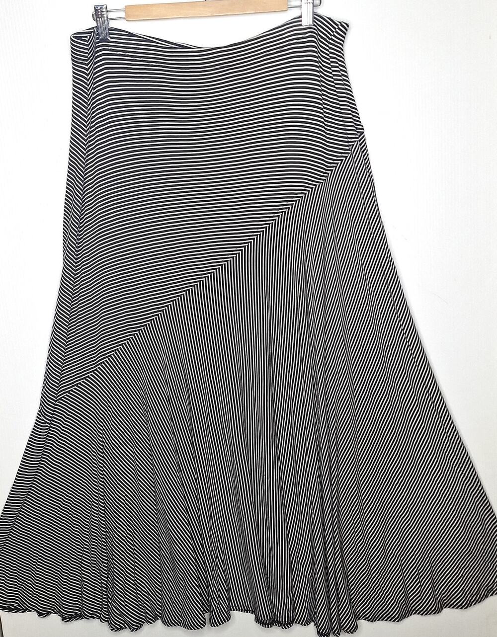 Chico's Striped Maxi Skirt Stretch Jersey 3 XL 16/18 Long Black White Flowy Boho